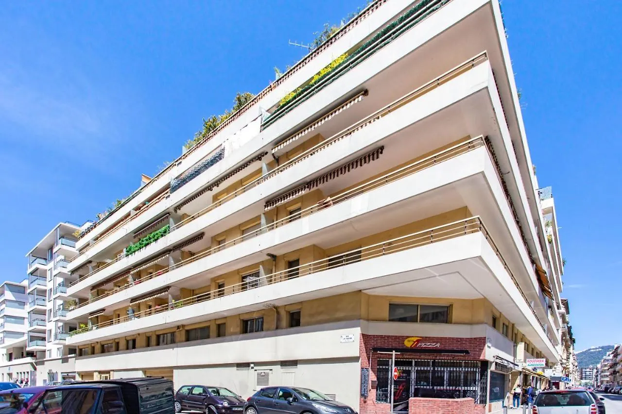#4 Papon Parking Climatise Terrasse & Wifi 5Mins A Pieds Du Vieux Nice 0*,  França